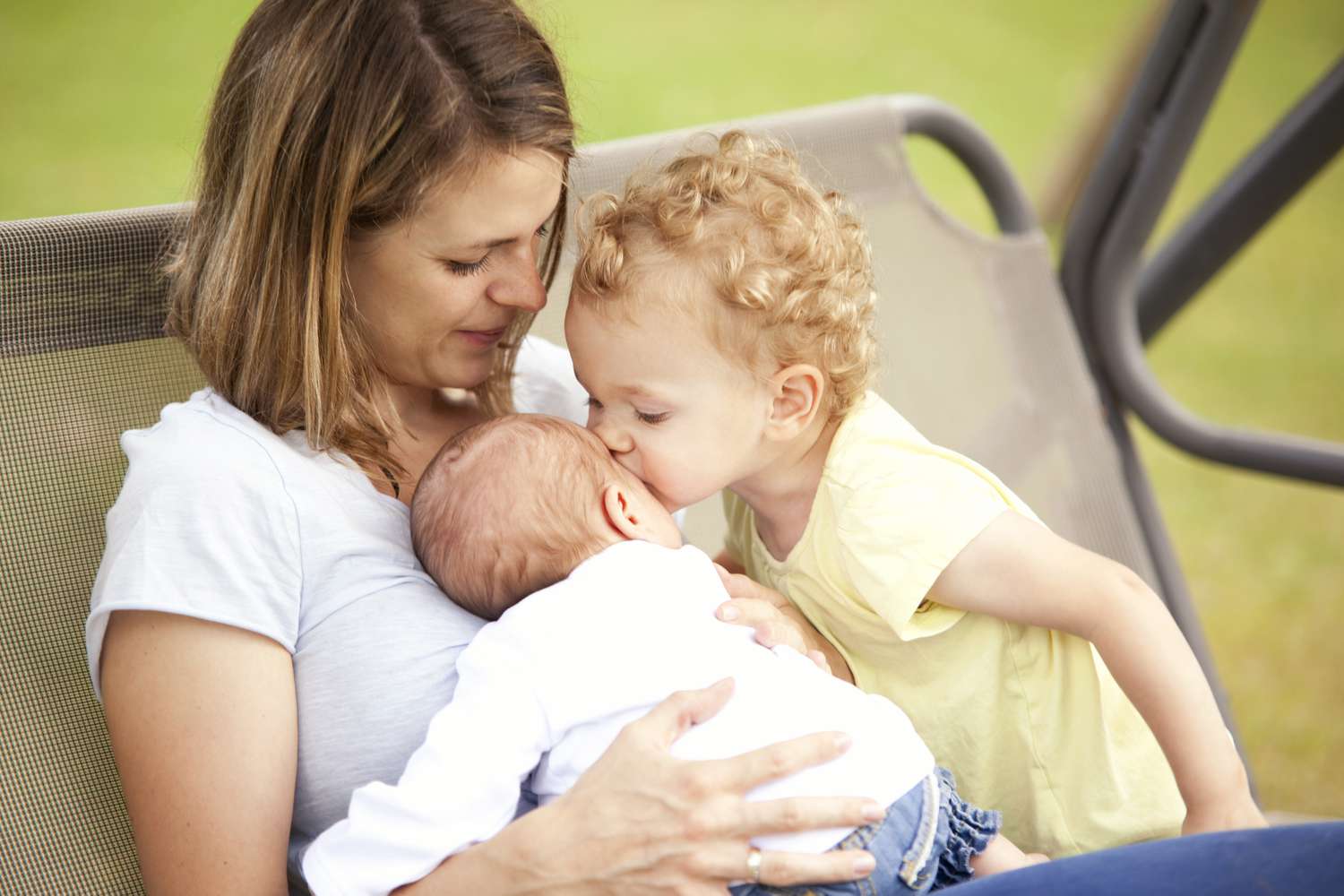 What Are Tips for Juggling a Baby and Toddler?