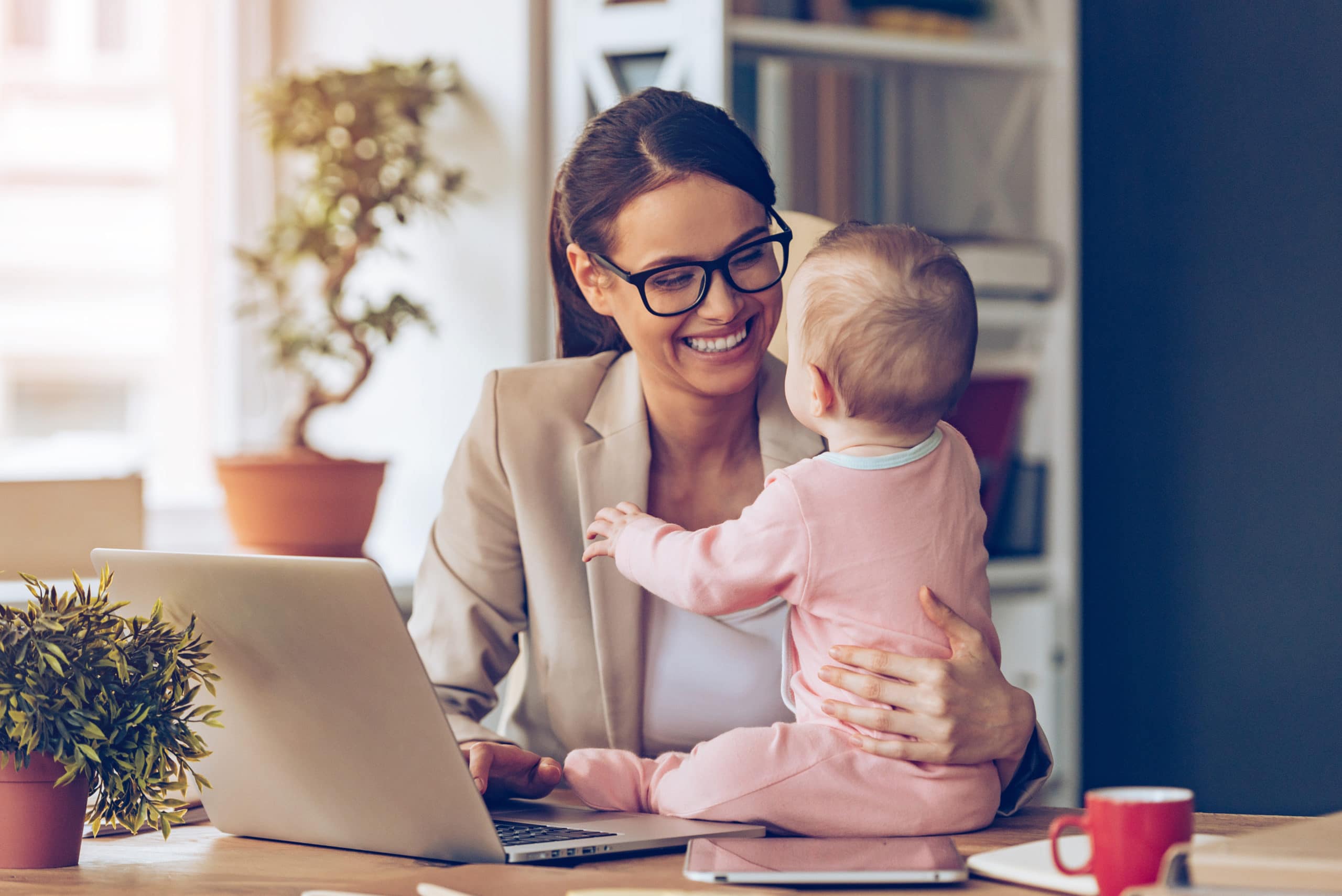 7 Best Strategies for Balancing Work and Parenthood