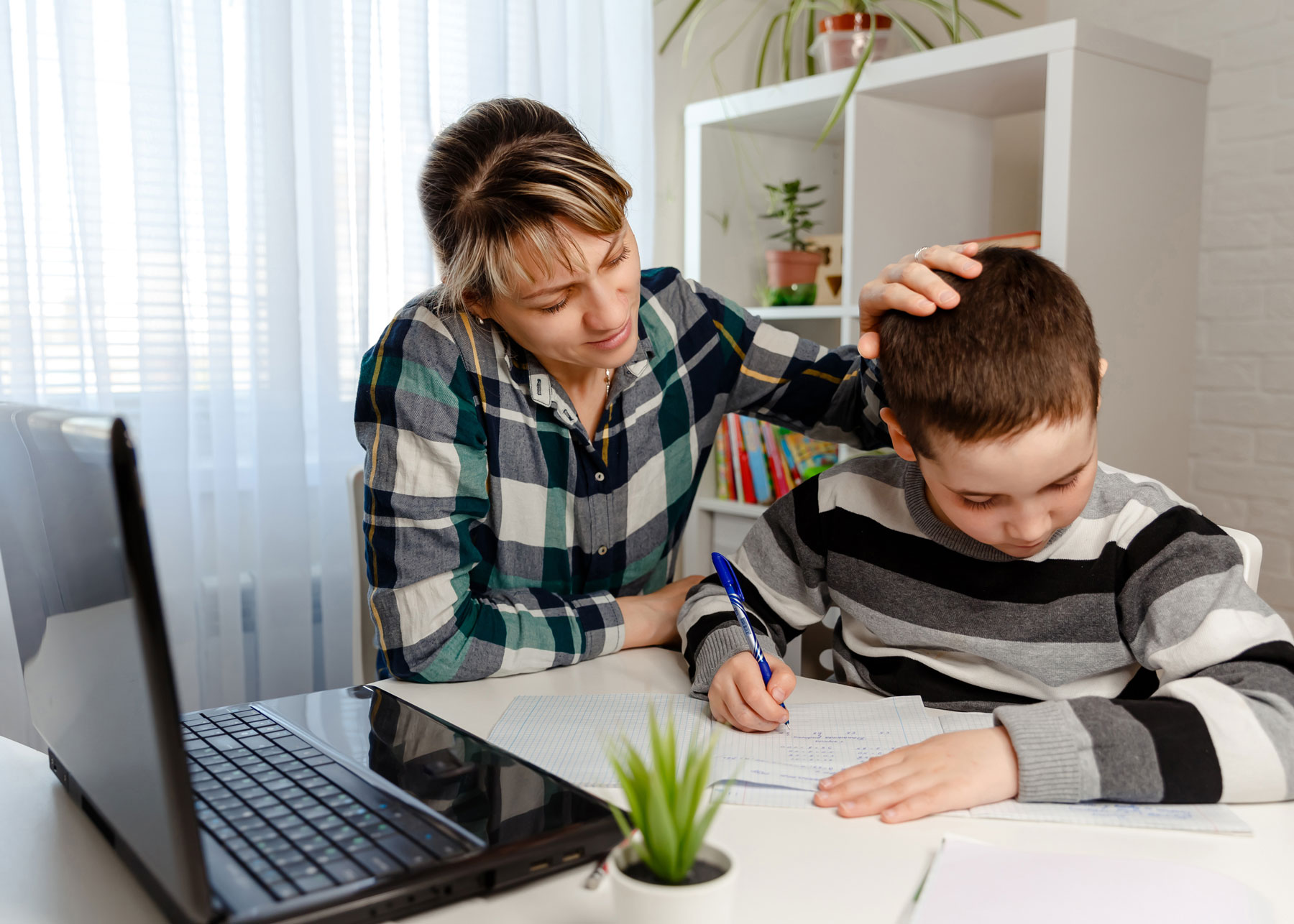 5 Best Parenting Strategies for Digital Learning Success