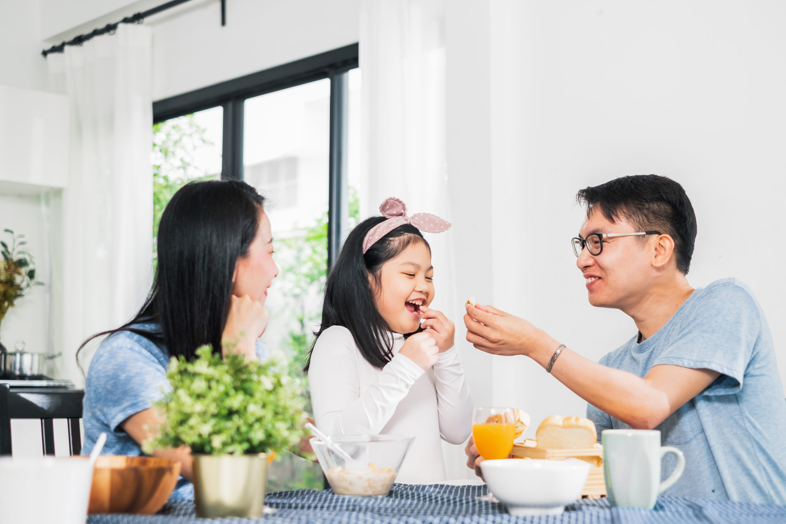 Top Strategies for Enhancing Parent-Child Conversations